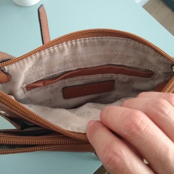 Michael Kors Cross Over Purse - Picture 6 of 12